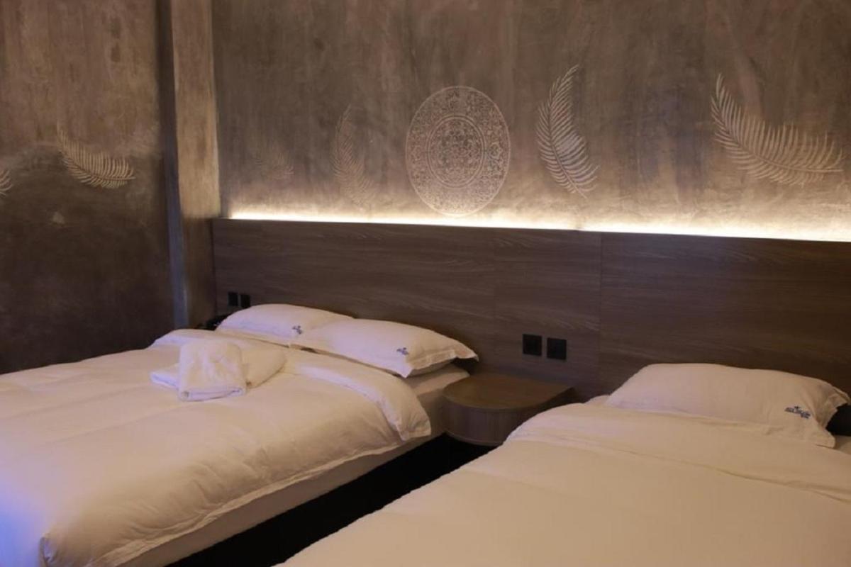 Sri Indar Hotel & Suites Parit Buntar Exteriör bild