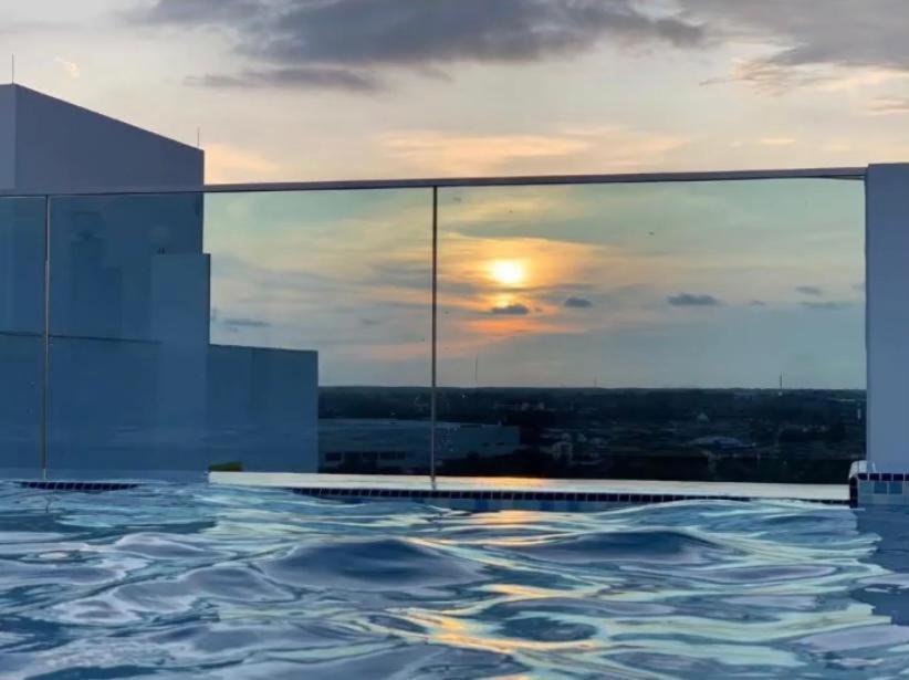 Sri Indar Hotel & Suites Parit Buntar Exteriör bild