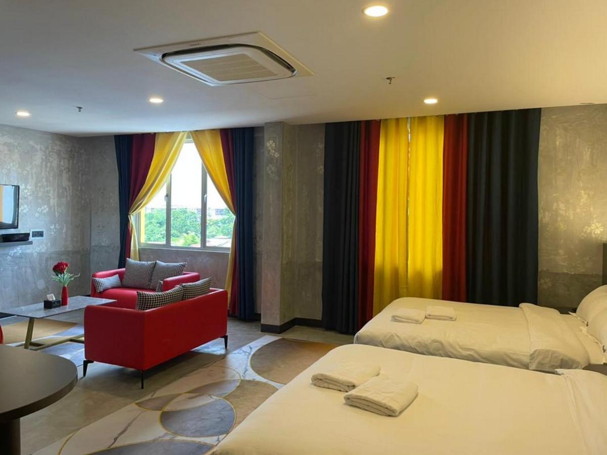 Sri Indar Hotel & Suites Parit Buntar Exteriör bild